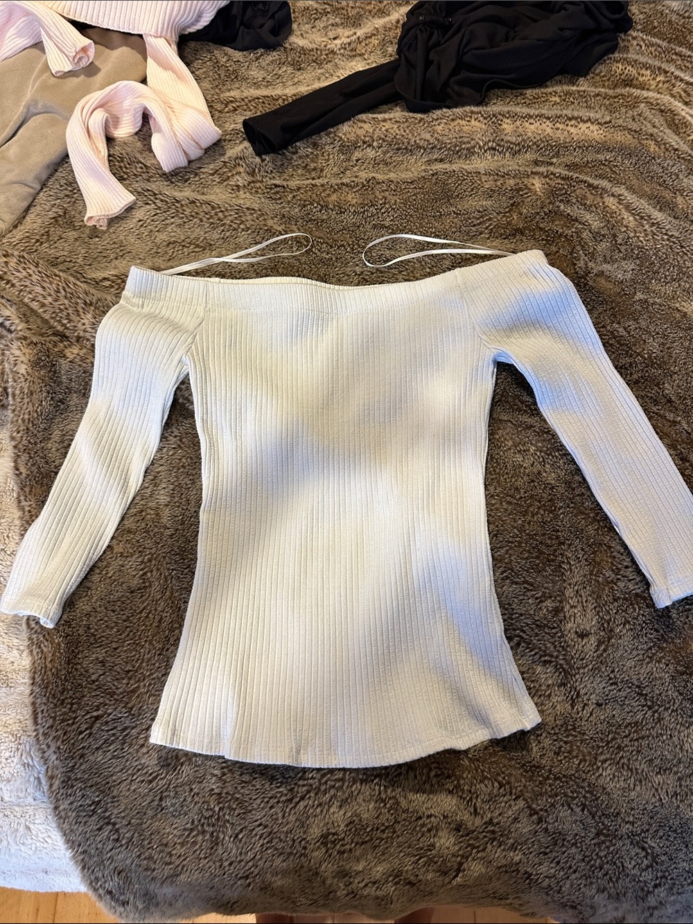 Off-Shoulder Ribbed Women's Guess Top - White